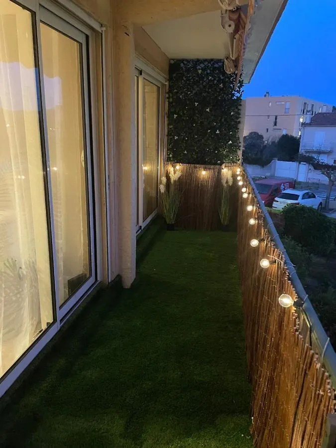 New Cosy Flat Saint Tropez Daire Fransa